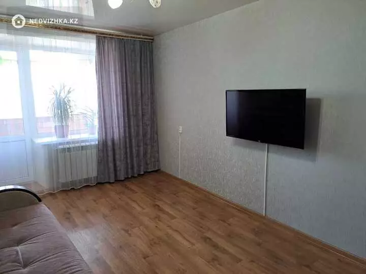 3-комнатная квартира, этаж 3 из 6, 59 м², фотография 3