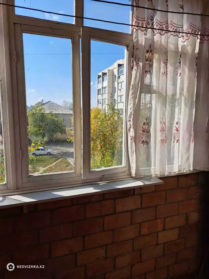 3-комнатная квартира, этаж 3 из 6, 59 м², фотография 5