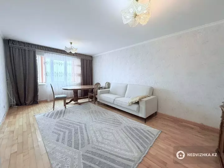 3-комнатная квартира, этаж 20 из 25, 90 м²