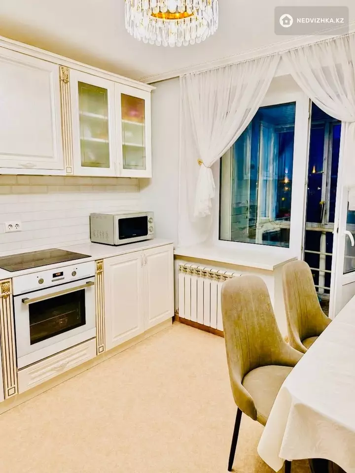 2-комнатная квартира, этаж 2 из 5, 58 м², фотография 2