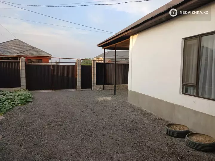 5-комнатный дом, 5 соток, 180 м², фотография 4