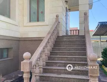 7-комнатный дом, 9 соток, 332 м², миниатюра 5