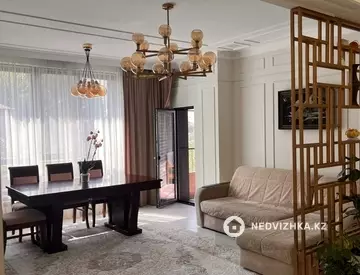 4-комнатная квартира, этаж 2 из 3, 117 м²