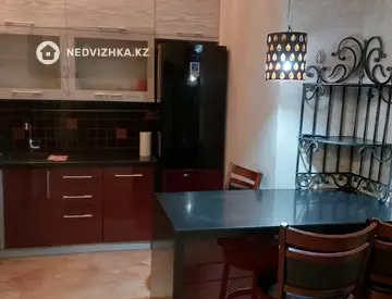 3-комнатная квартира, этаж 3 из 10, 130 м², миниатюра 5