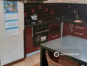 3-комнатная квартира, этаж 3 из 10, 130 м², миниатюра 12