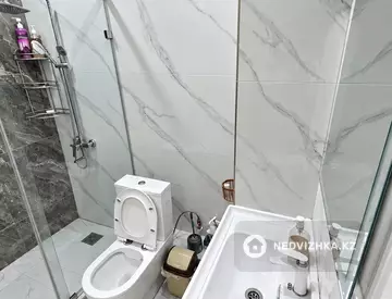 2-комнатная квартира, этаж 8 из 12, 85 м², Посуточно, миниатюра 6