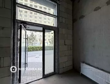 Помещение, этаж 2 из 2, В жилом доме, 212 м²