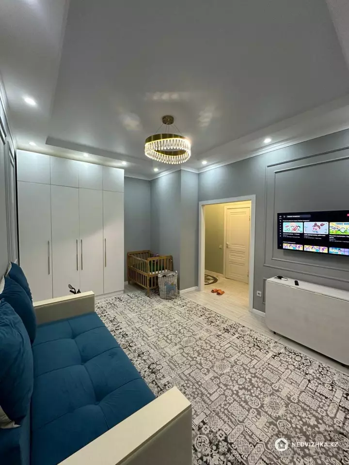 1-комнатная квартира, этаж 4 из 12, 37 м², фотография 5