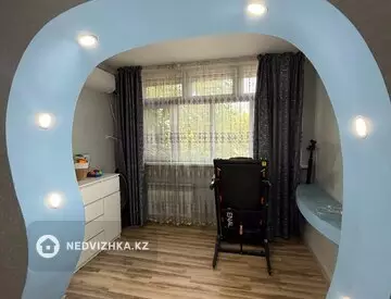 2-комнатная квартира, этаж 2 из 5, 54 м², миниатюра 4