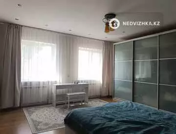6-бөлмелі үй, 7 соттық, 300 м², 2-нобай