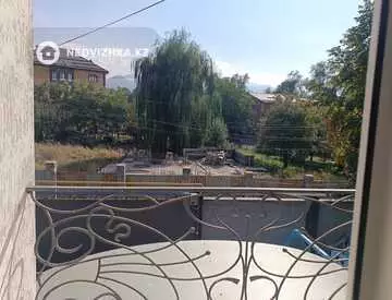 6-бөлмелі үй, 7 соттық, 300 м², 3-нобай