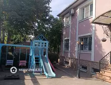 6-бөлмелі үй, 7 соттық, 300 м², 10-нобай
