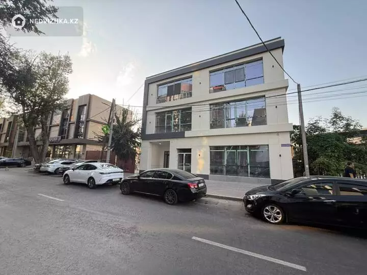 Офис, этаж 1 из 3, 70 м², На длительный срок