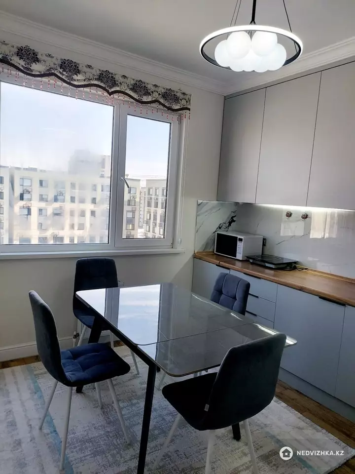 1-комнатная квартира, этаж 12 из 16, 38 м², фотография 3