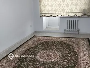 3-комнатная квартира, этаж 3 из 5, 70 м², миниатюра 1