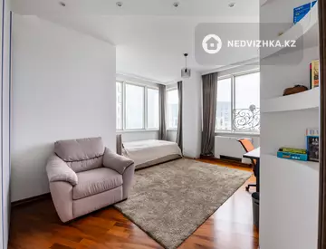 3-комнатная квартира, этаж 14 из 20, 107 м², миниатюра 2