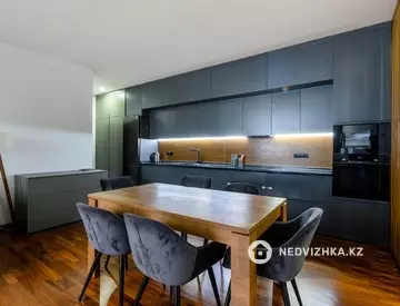 3-комнатная квартира, этаж 14 из 20, 107 м², миниатюра 1
