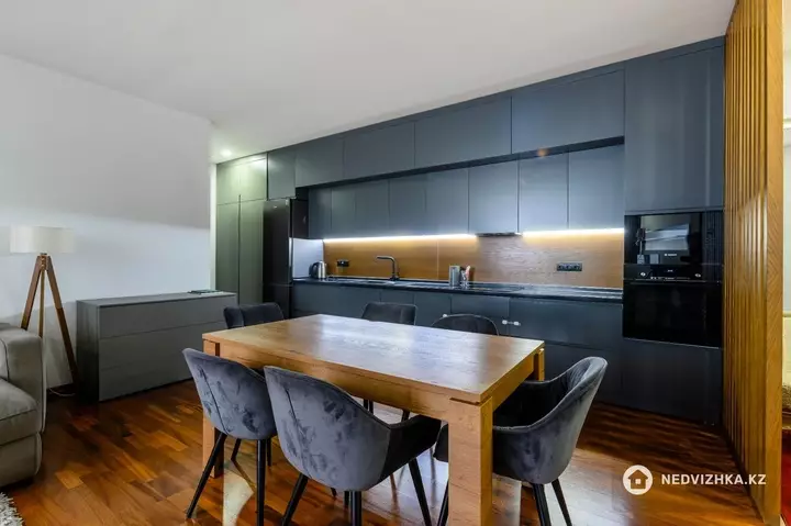 3-комнатная квартира, этаж 14 из 20, 107 м²