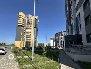 2-комнатная квартира, этаж 14 из 16, 62 м², миниатюра 10