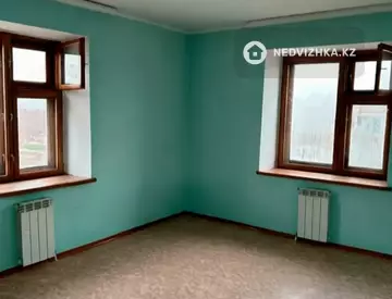 4-комнатная квартира, этаж 5 из 5, 89 м²