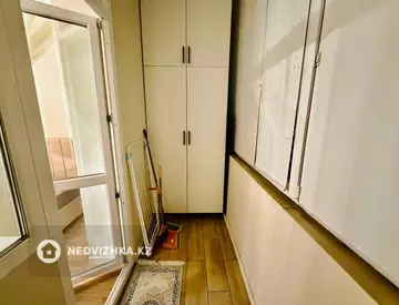 2-комнатная квартира, этаж 3 из 9, 40 м², миниатюра 7