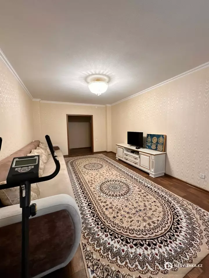 3-бөлмелі пәтер, қабат 5 барлық қабат саны 7, 98 м²