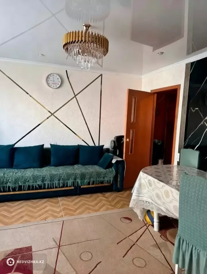 3-бөлмелі пәтер, қабат 2 барлық қабат саны 9, 55 м²
