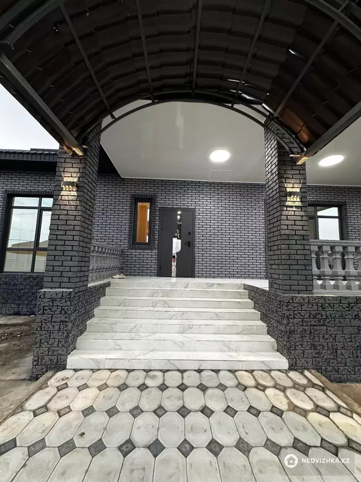 5-комнатный дом, 6.5 соток, 188 м², фотография 3