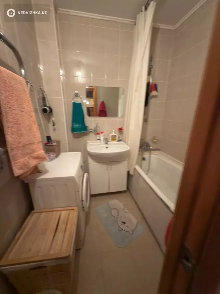 2-комнатная квартира, этаж 2 из 5, 62 м², фотография 2