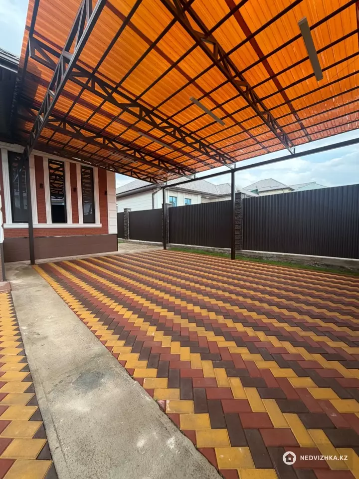 6-комнатный дом, 5 соток, 220 м², фотография 5