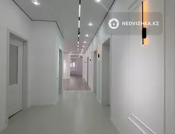 6-бөлмелі үй, 5 соттық, 220 м², 10-нобай