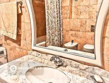 2-комнатная квартира, этаж 9 из 15, 93 м², миниатюра 2
