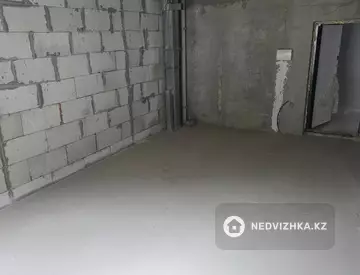 1-комнатная квартира, этаж 8 из 10, 40 м²