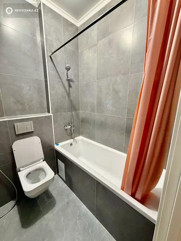 1-комнатная квартира, этаж 9 из 10, 41 м², фотография 2