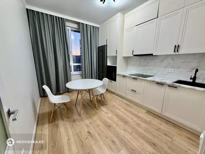 1-комнатная квартира, этаж 9 из 10, 41 м², фотография 4