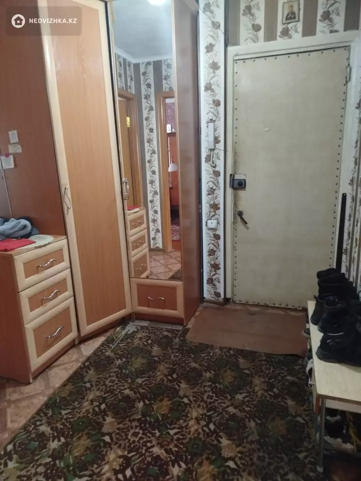3-комнатная квартира, этаж 4 из 5, 63 м²