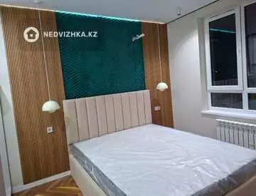 2-комнатная квартира, этаж 3 из 17, 56 м², миниатюра 1