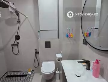 2-комнатная квартира, этаж 3 из 17, 56 м², миниатюра 7