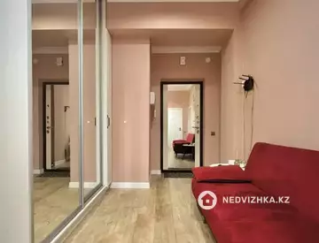 2-комнатная квартира, этаж 1 из 6, 71 м², миниатюра 9