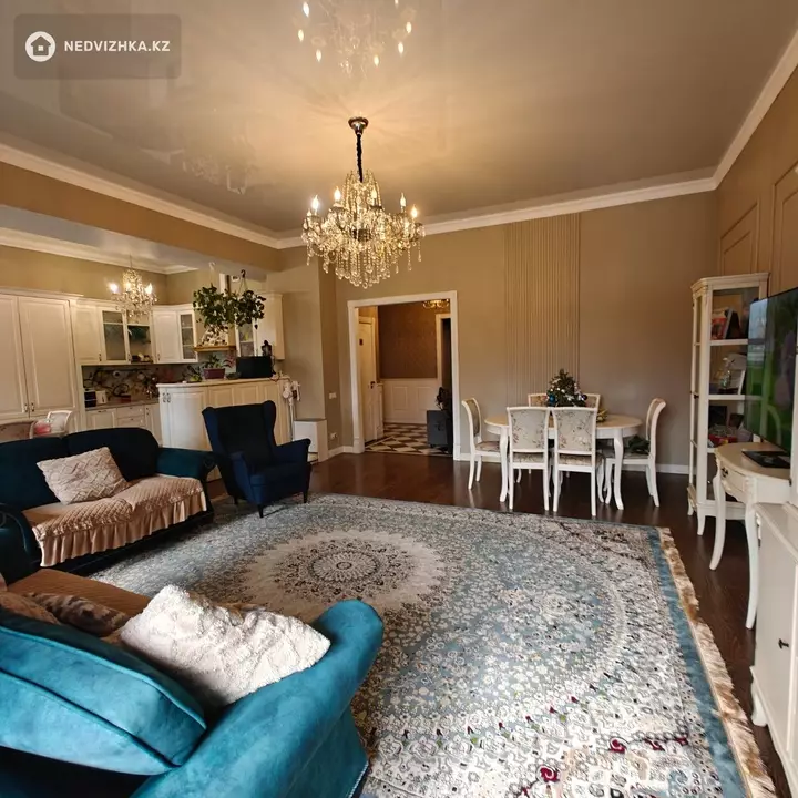 4-комнатная квартира, этаж 3 из 6, 148 м²