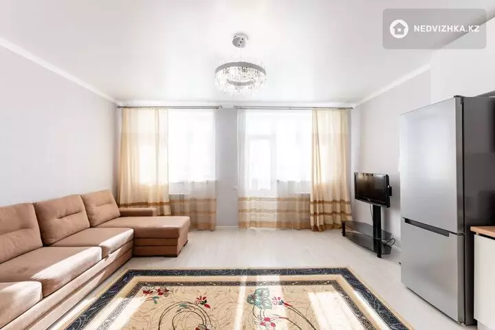 3-комнатная квартира, этаж 9 из 10, 77 м²