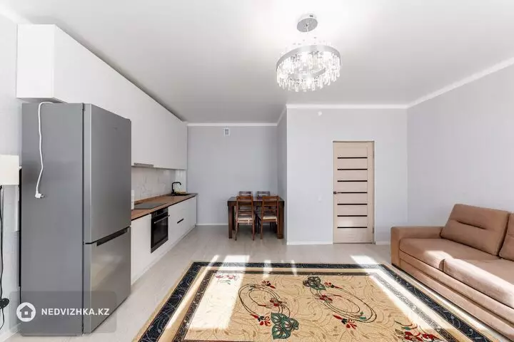 3-комнатная квартира, этаж 9 из 10, 77 м², фотография 5