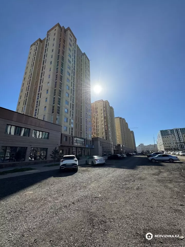 2-комнатная квартира, этаж 4 из 14, 37 м², фотография 5