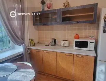 2-комнатная квартира, этаж 2 из 5, 63 м², миниатюра 8