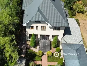 7-комнатный дом, 7.4 соток, 337 м²