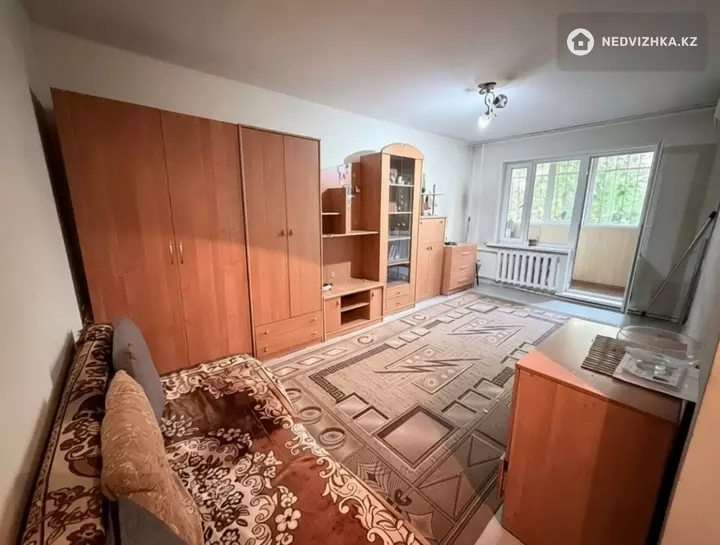 1-комнатная квартира, этаж 1 из 5, 33 м², фотография 2