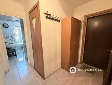 1-комнатная квартира, этаж 1 из 5, 33 м², миниатюра 5