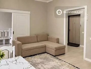 2-комнатная квартира, этаж 11 из 18, 41 м², Посуточно