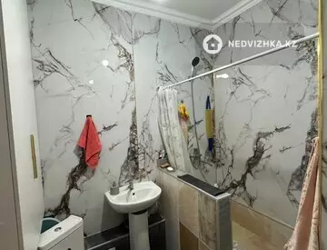 2-комнатная квартира, этаж 3 из 13, 48 м², миниатюра 7