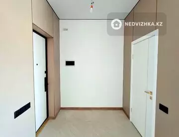 3-комнатная квартира, этаж 7 из 13, 55 м², миниатюра 12